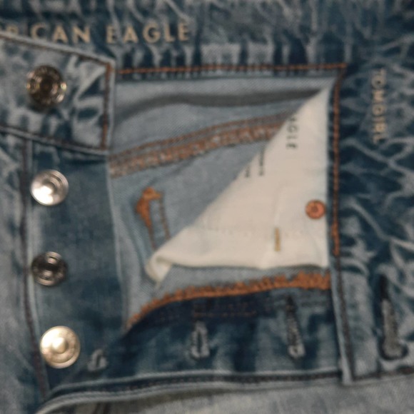 American Eagle Tom Girl Distressed Jeans Size 6 - Picture 3 of 8